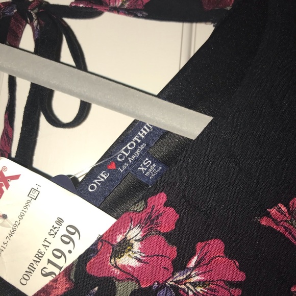 Floral romper - Picture 3 of 3